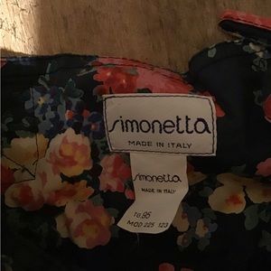 Simonetta Floral Skirt size unknown …tag shown in pic